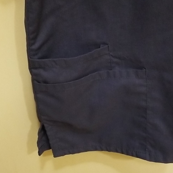 Scrub Top - Picture 3 of 6